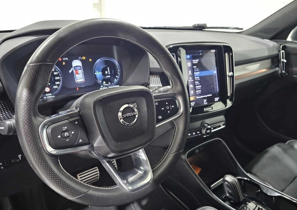 Volvo XC 40 cena 99900 przebieg: 25666, rok produkcji 2021 z Gołańcz małe 191